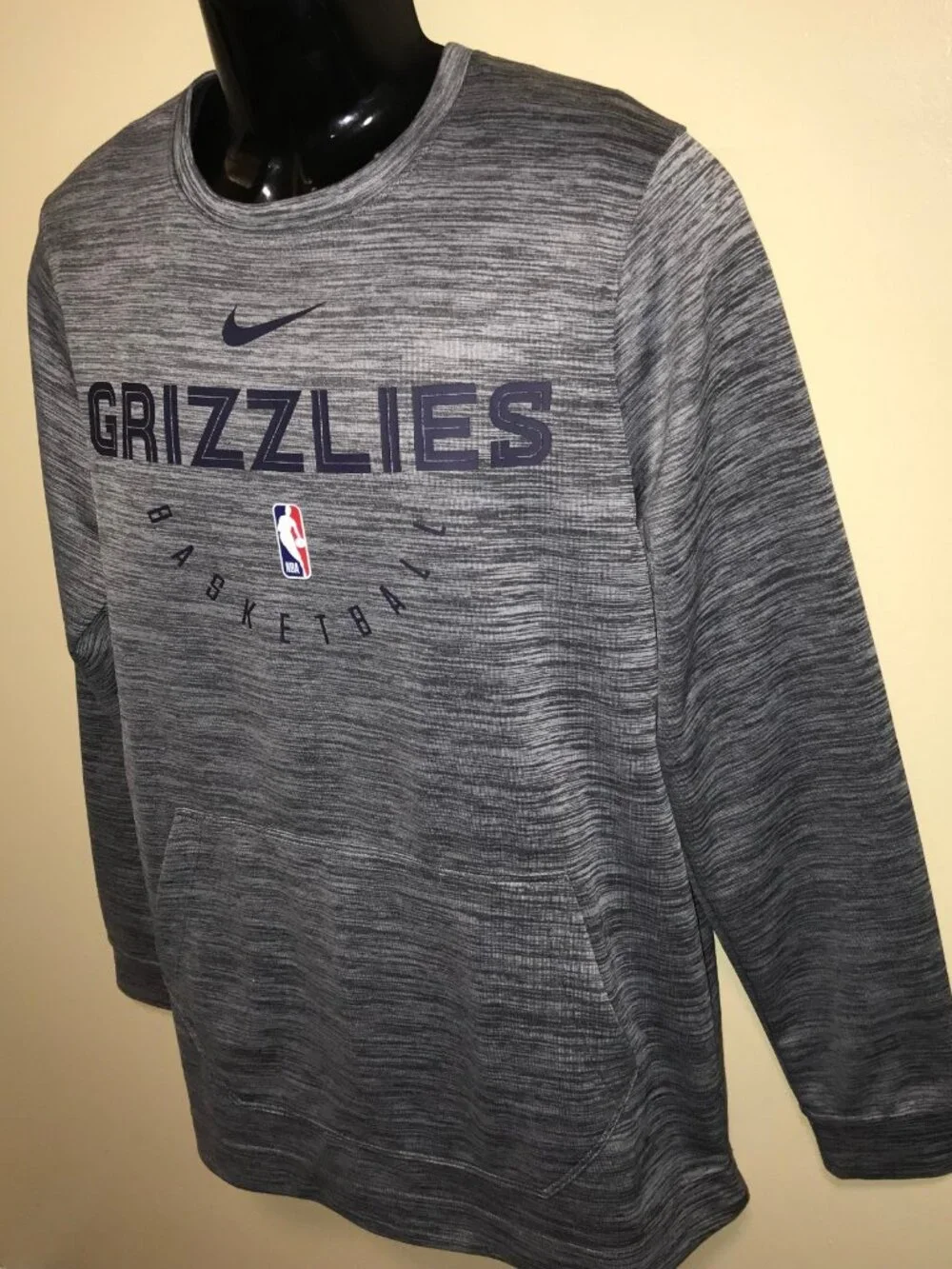 Men's Nike Heathered Memphis Grizzlies Spotlight Performance Sweatshirt-Size M